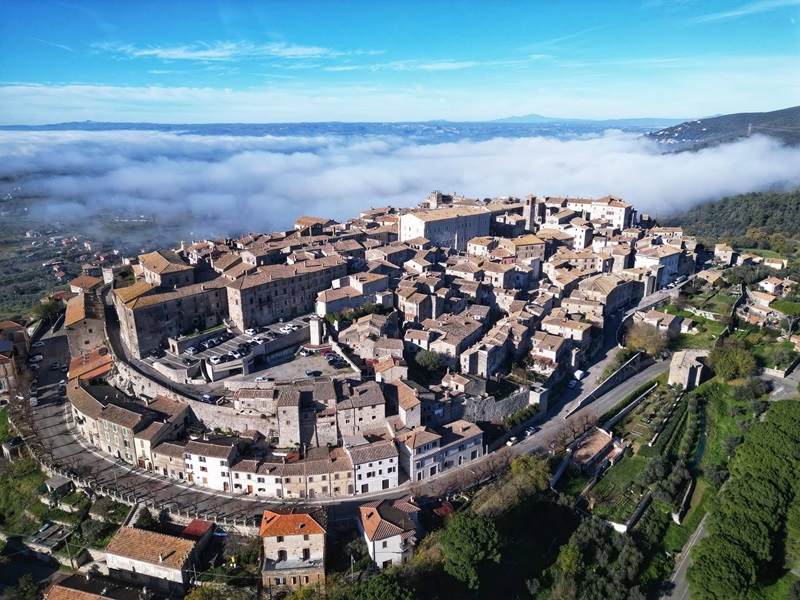 immagine notizia (ptn) Lugnano in Teverina, in svolgimento la seconda edizione di “Classi Miste”: teatro, laboratori, performance, incontri dedicati a giovani e adulti